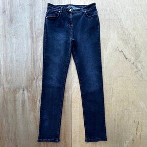 LAURA ASHLEY STRAIGHT MID RISE JEANS WOMEN’S sz 8 Faded Black Distressed Stretch